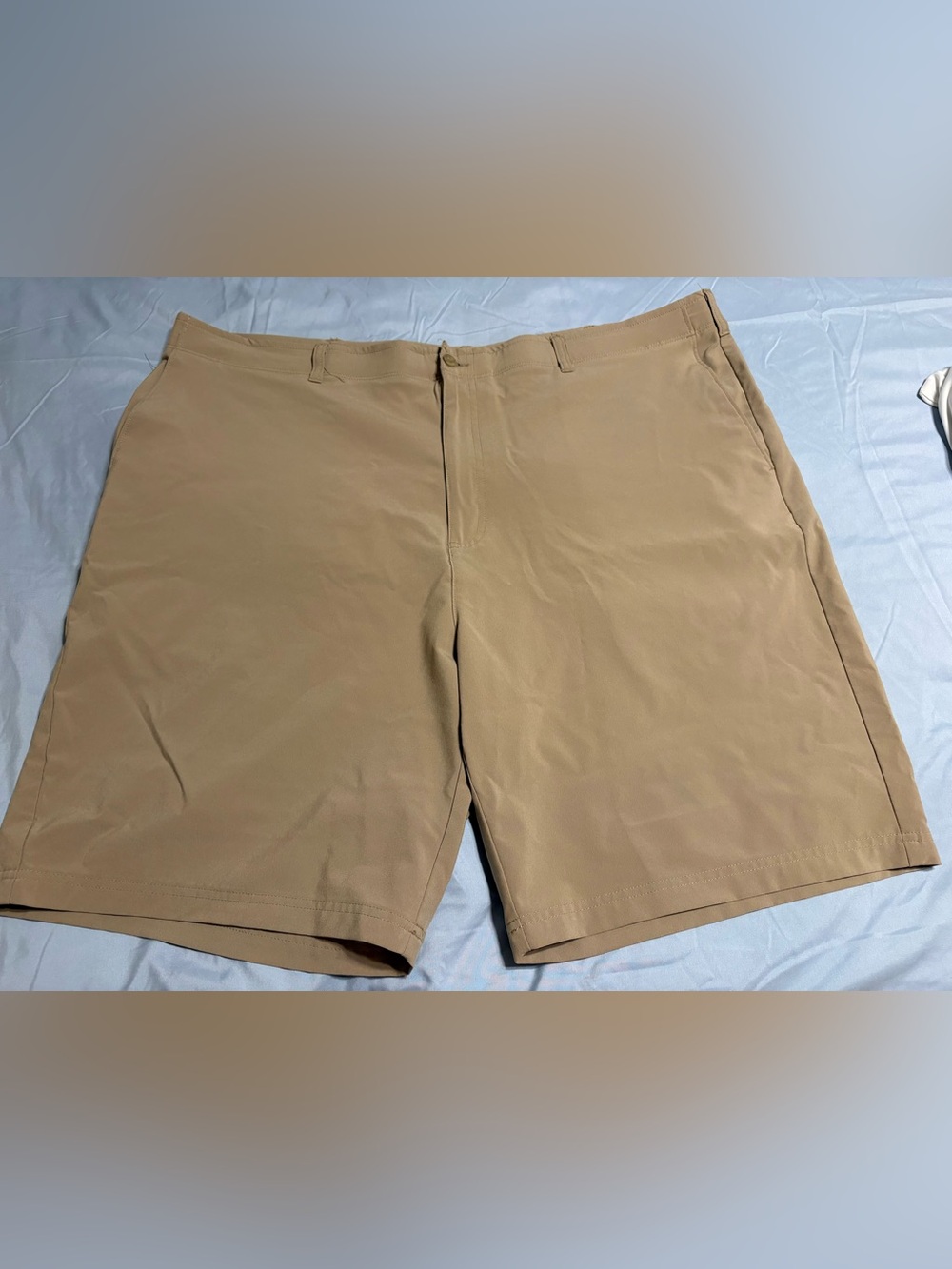Ben Hogan Men's Khaki Flat-Front Performance Shorts